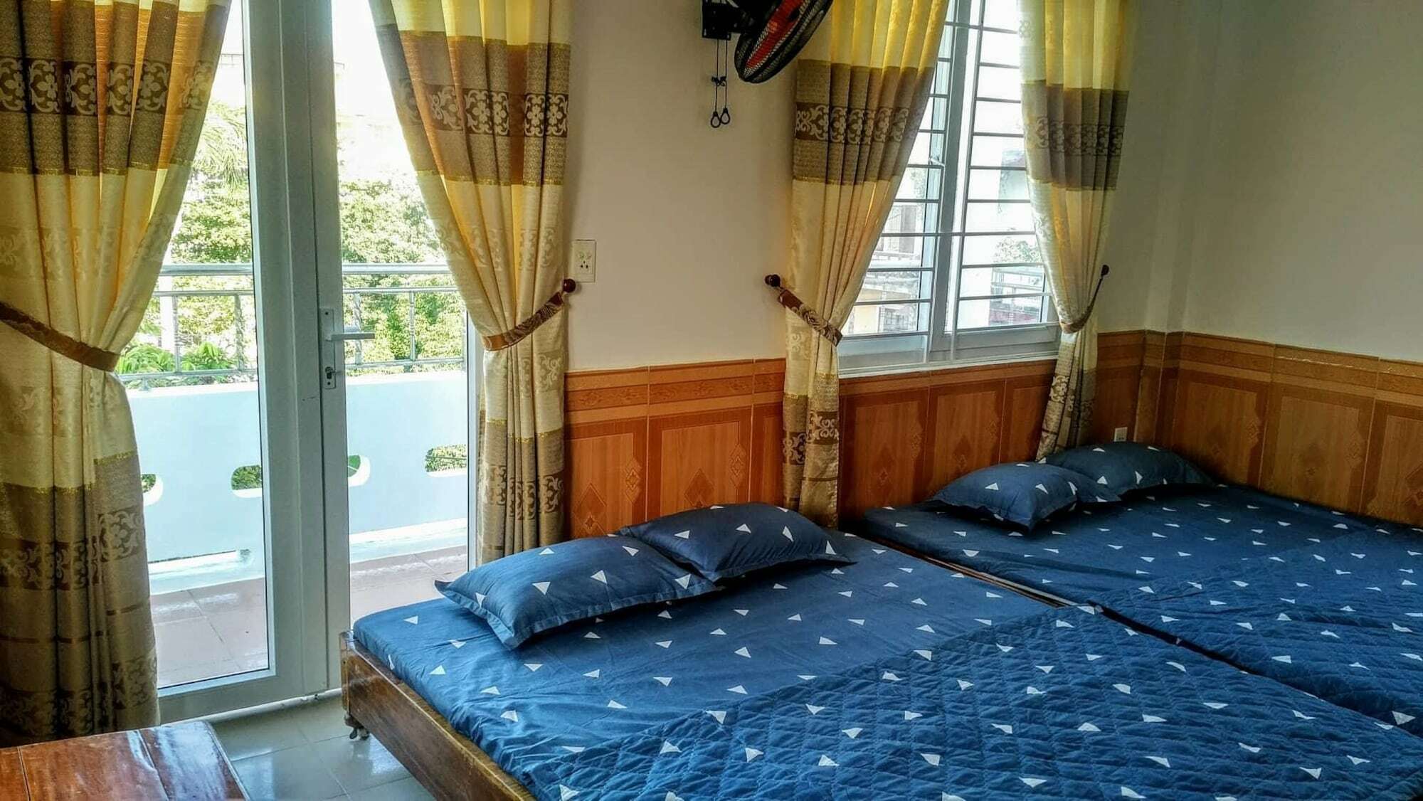 Nha Nghi Kien An Hotel Hue Bagian luar foto